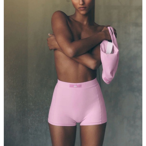 ALO Yoga Pants - Alosoft Sincere Micro Short